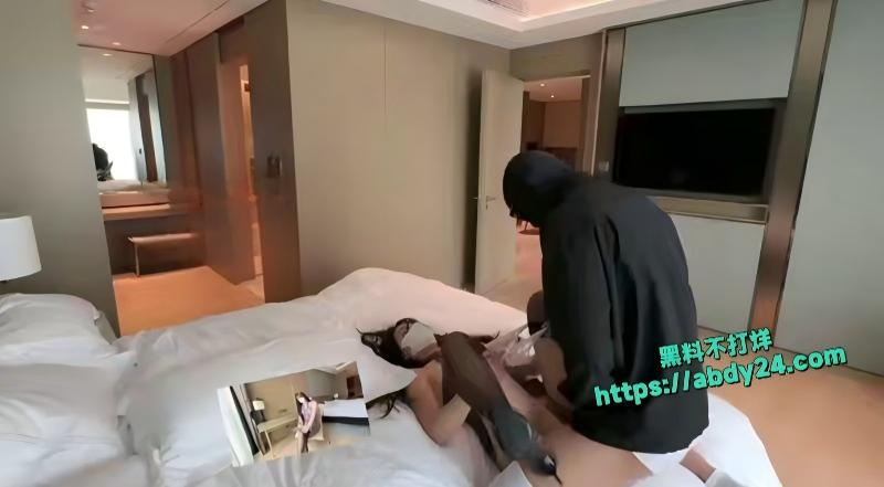 紫色人妻少妇盛装偷情6