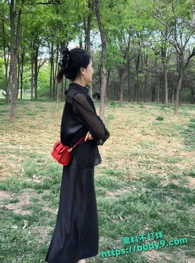 瞒着老公偷偷跟金主偷情10