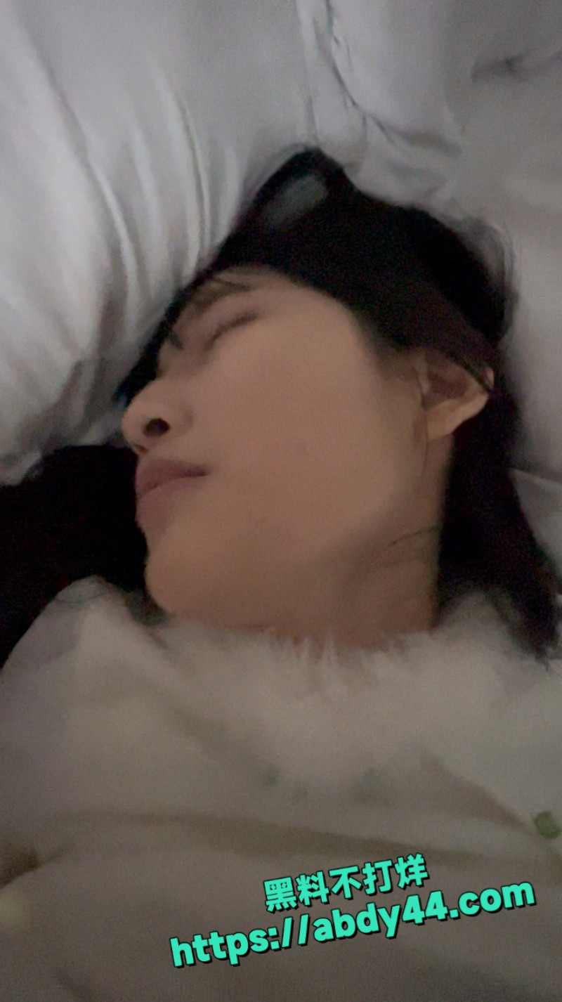 女主的声音嗲嗲的并且馒头 7