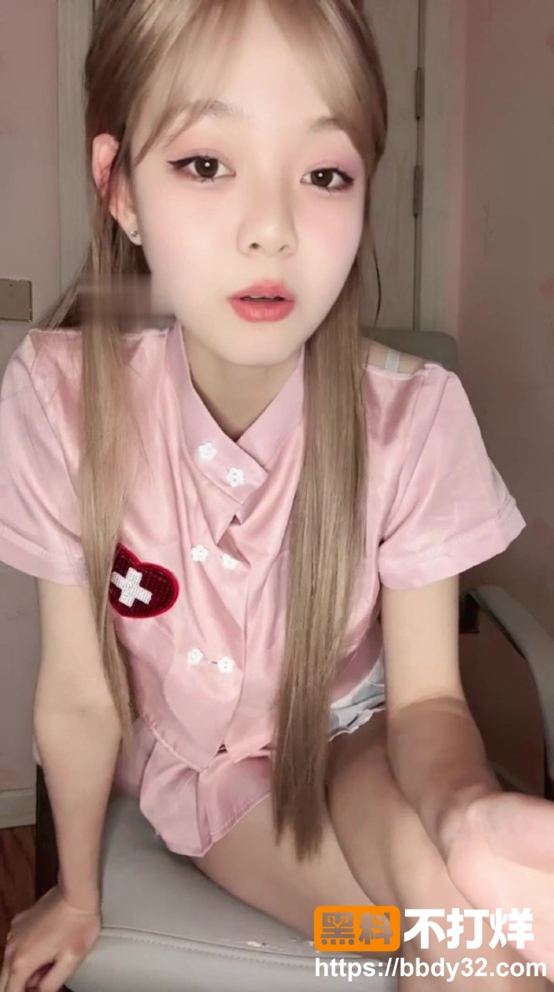 护士姐姐露脸足交4