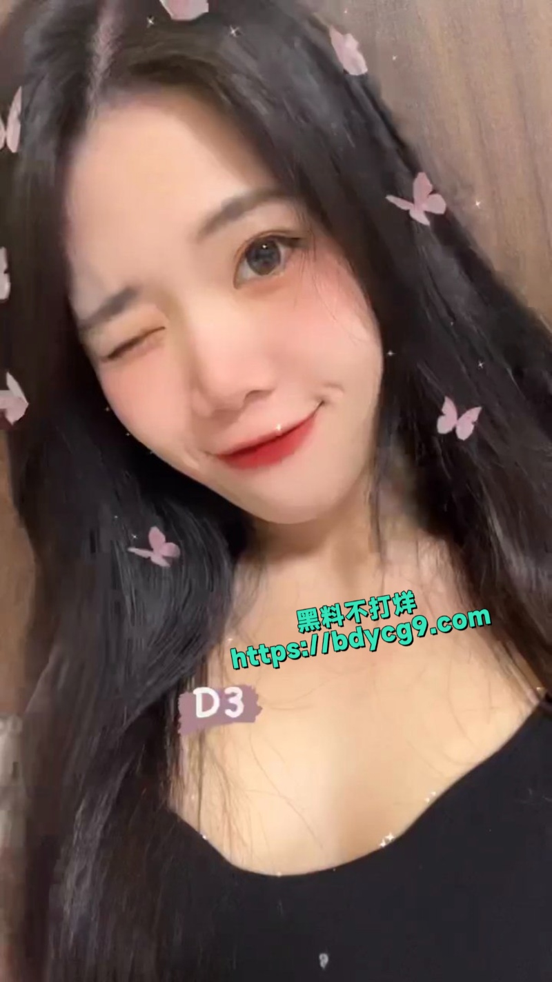 酒店里自拍的露脸IG网红1