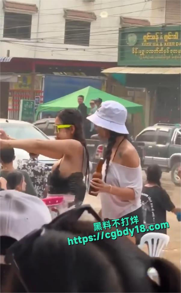 柬埔寨波贝泼水节4