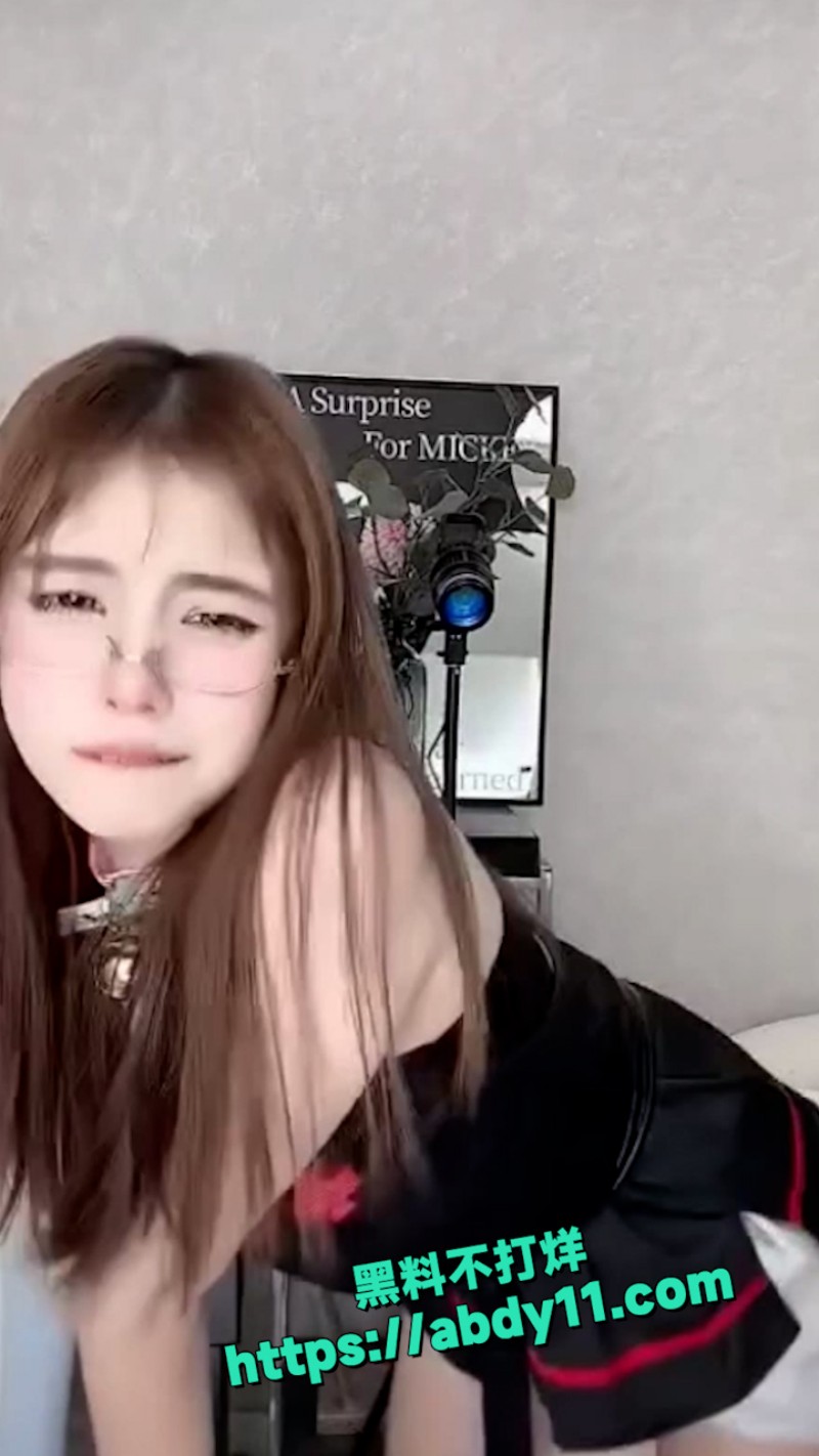 抖音精盆小母狗 10
