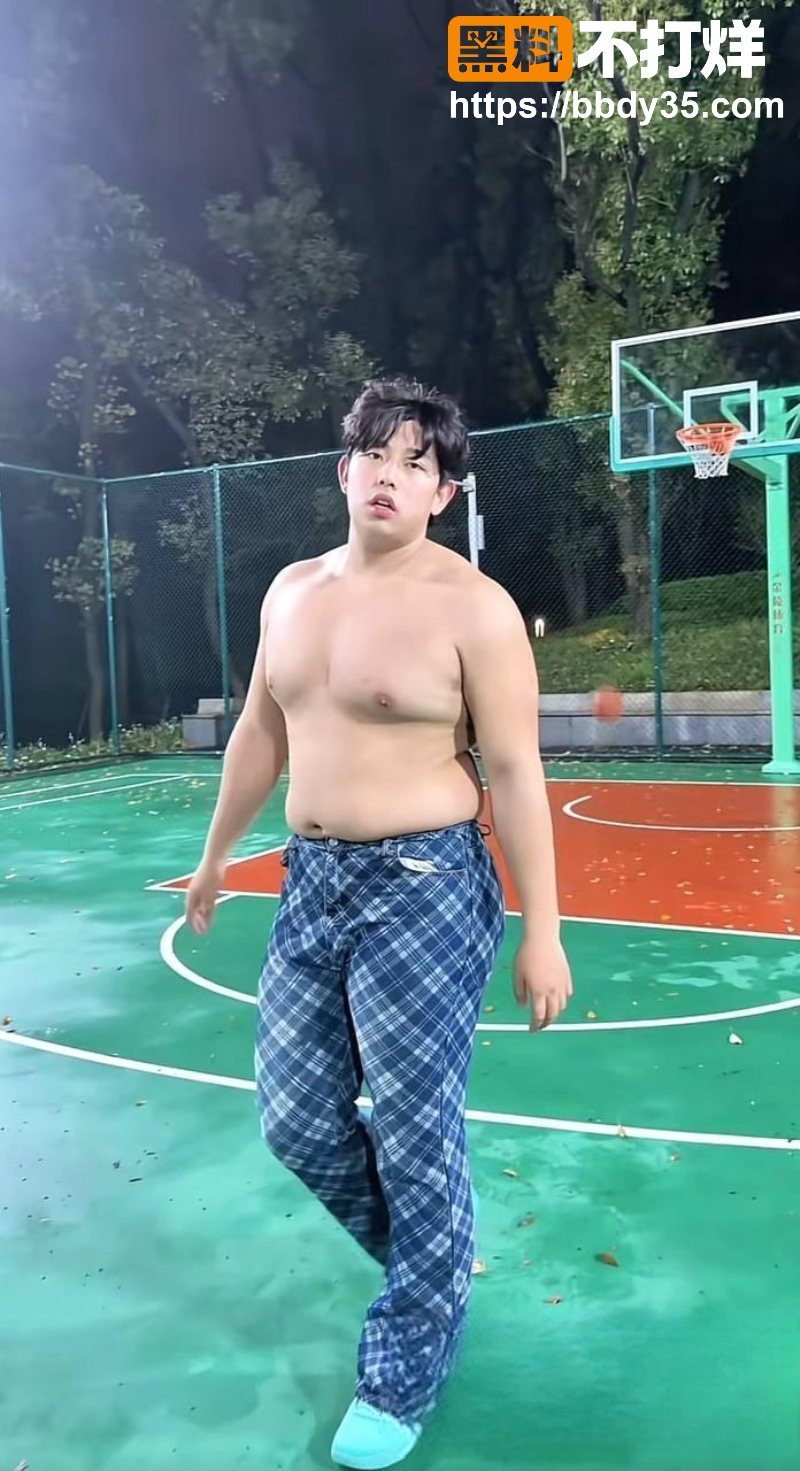 抖音网红巨儒先生塌房3