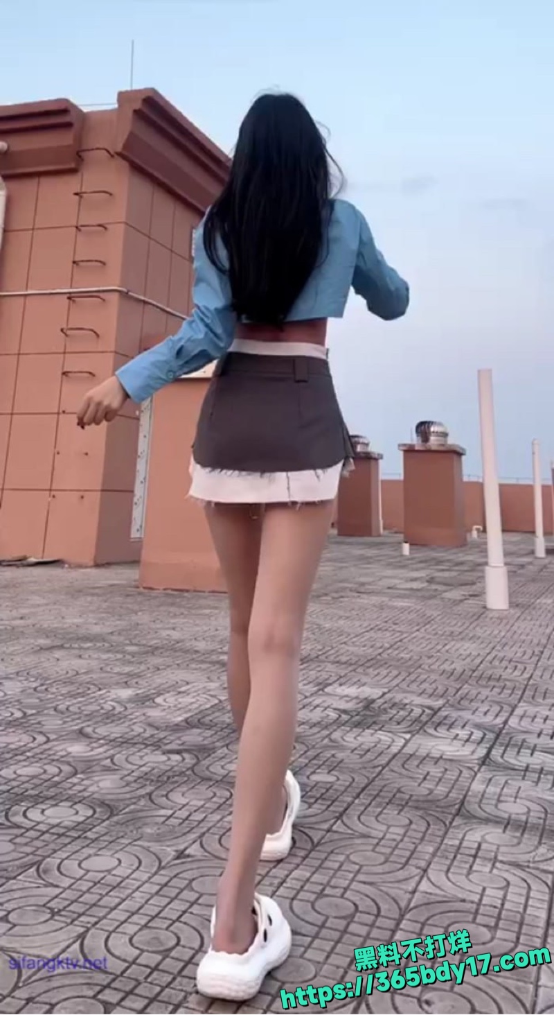 仙女吖户外调教露出9