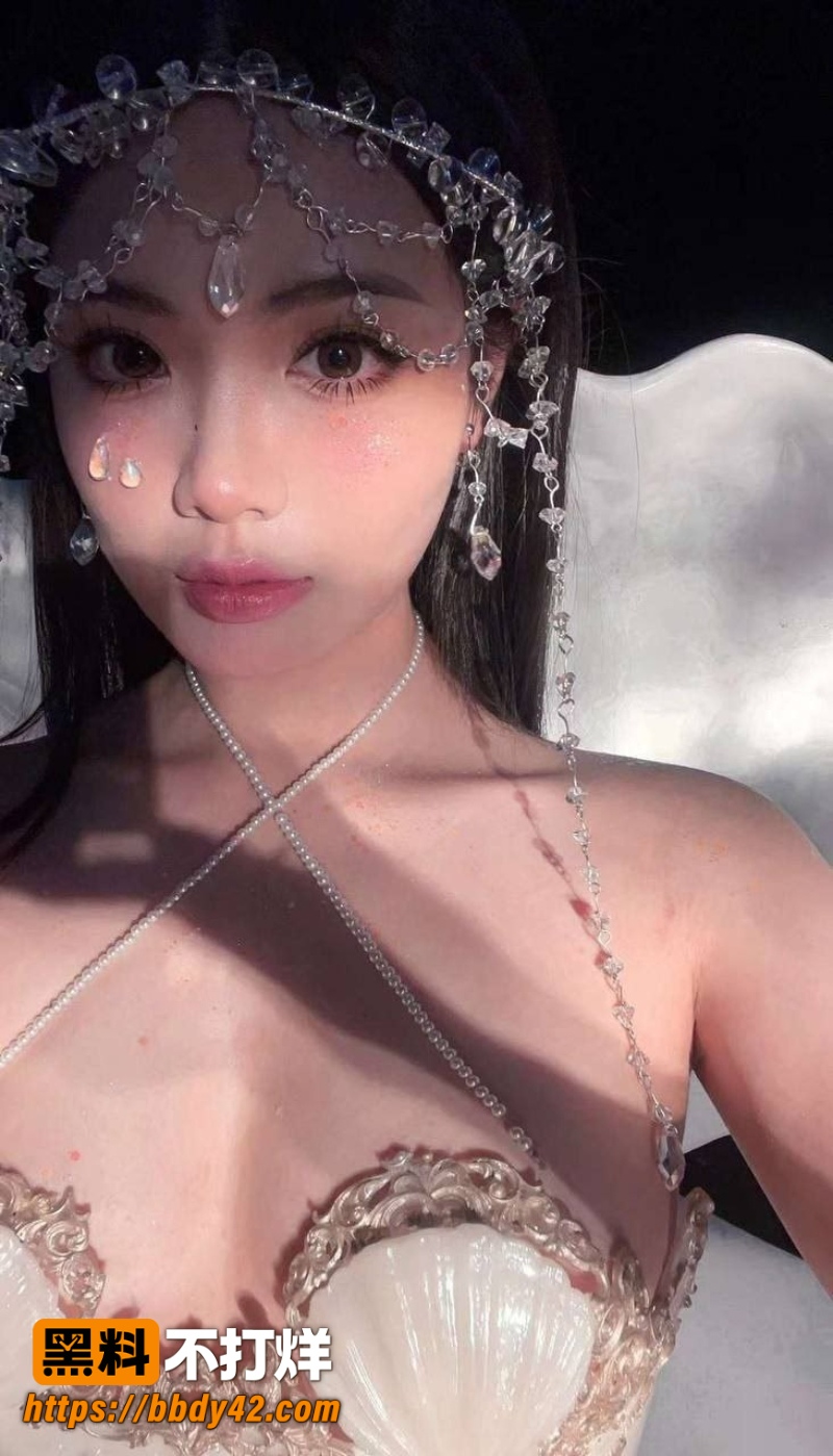 黑丝女仆 2