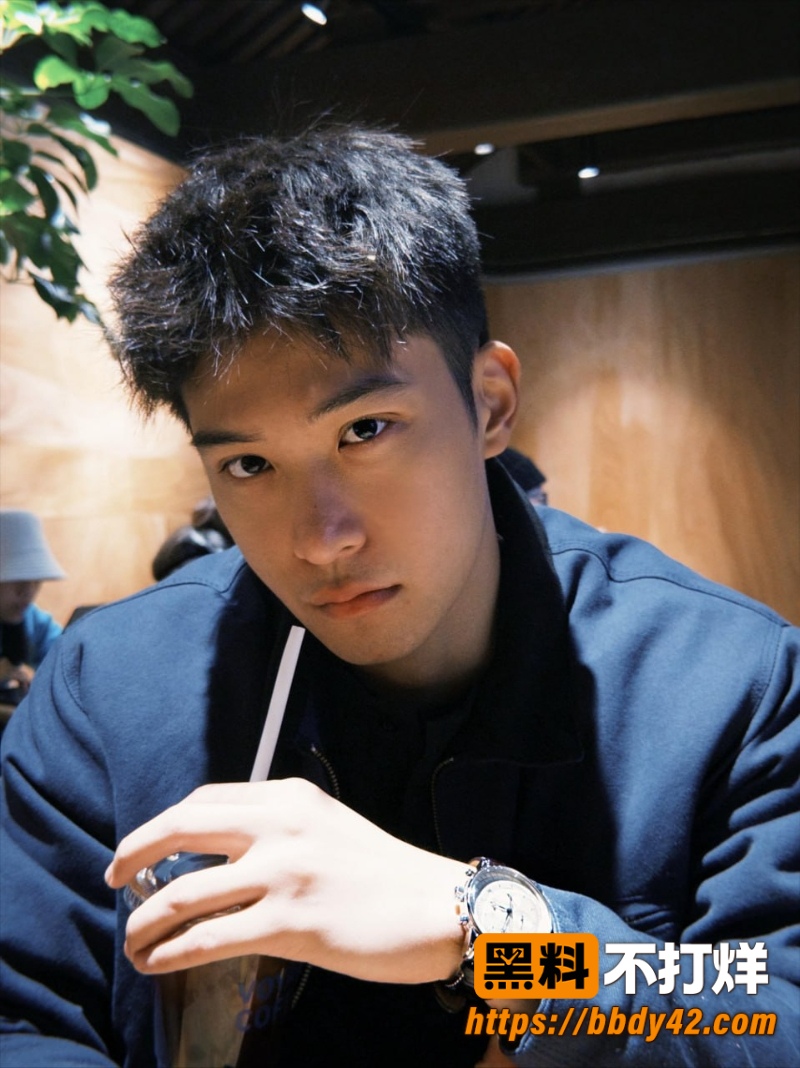 杜婷 25