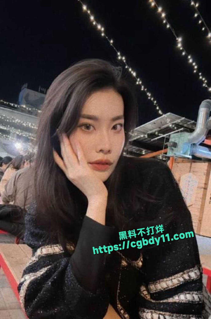 颜值黑丝艺校老师已婚出轨约炮泄密7.jpg