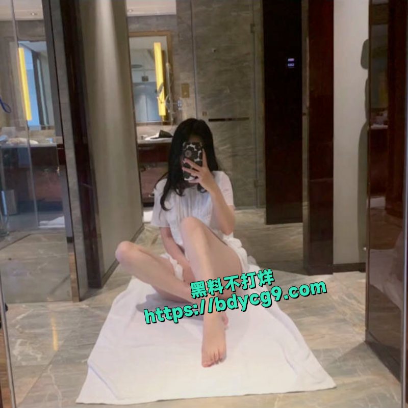 推特辣逼小新新作老婆的骚闺蜜2