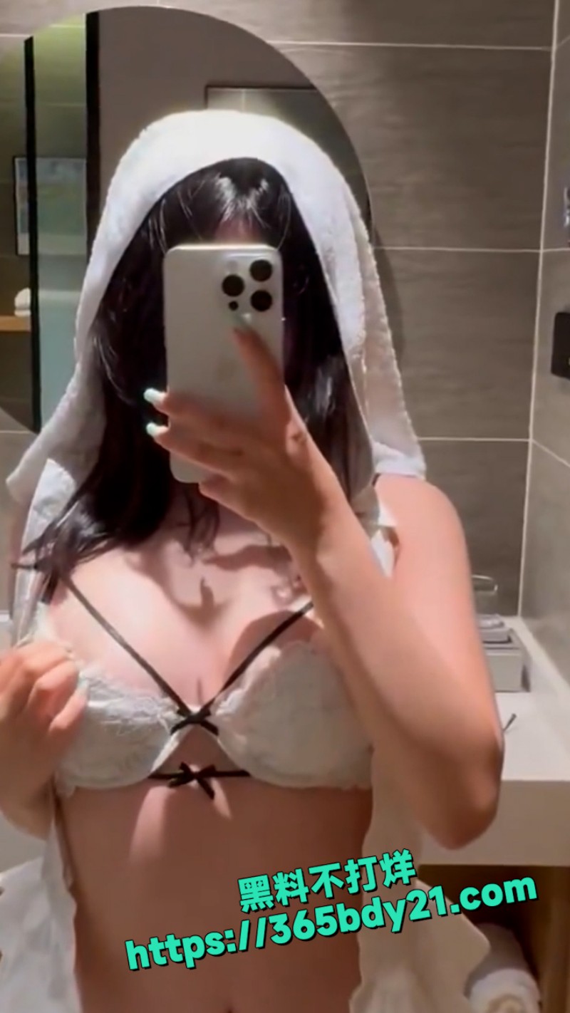 极品美腿大学生 3