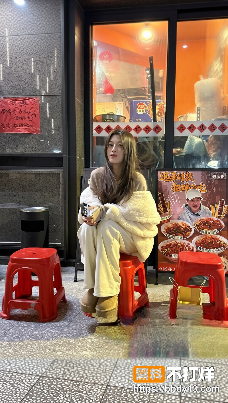 浙江白嫩巨乳反差妹1