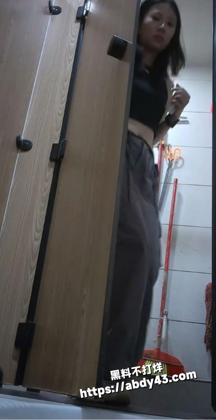 精品厕所偷拍合集