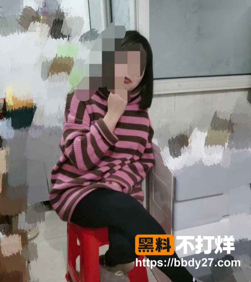 兄弟出门就偷偷第一次操了她媳妇7