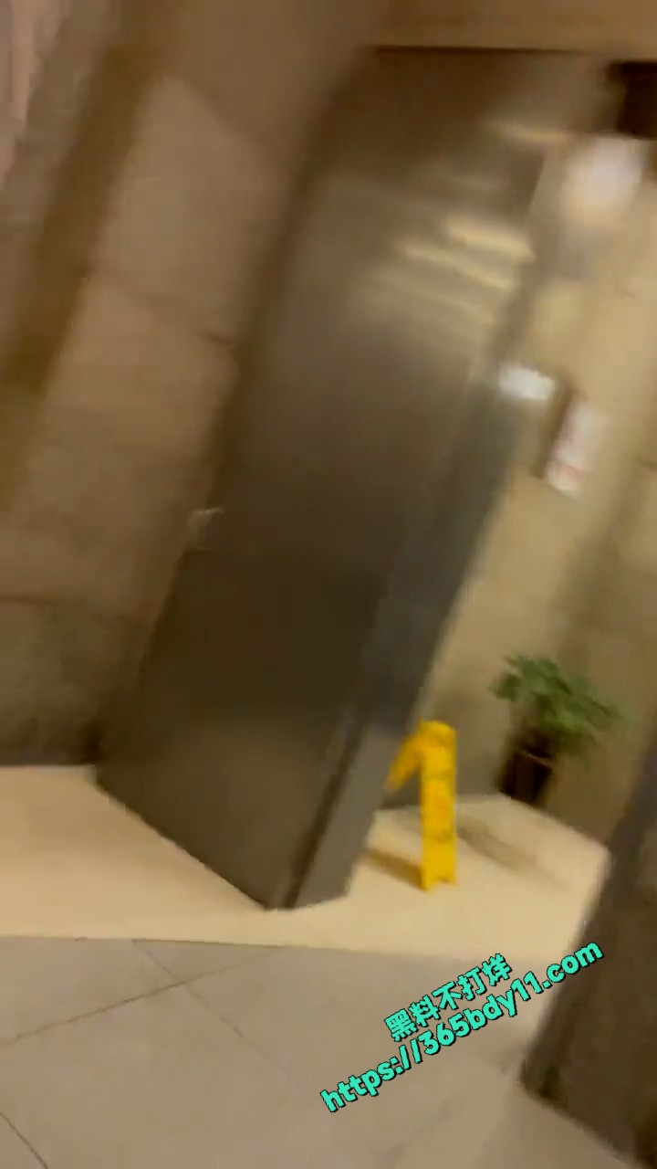 竖版模版.00012312.Still033