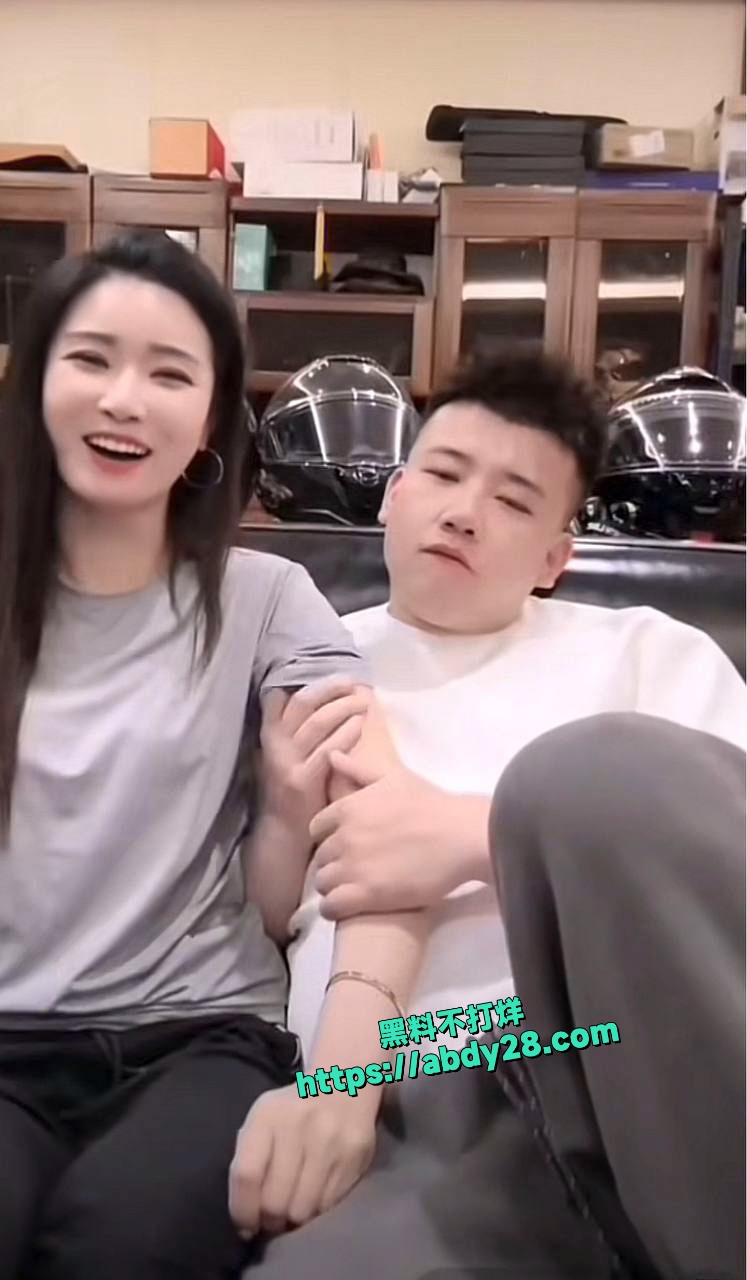 网红木森出轨徒弟小媛 32