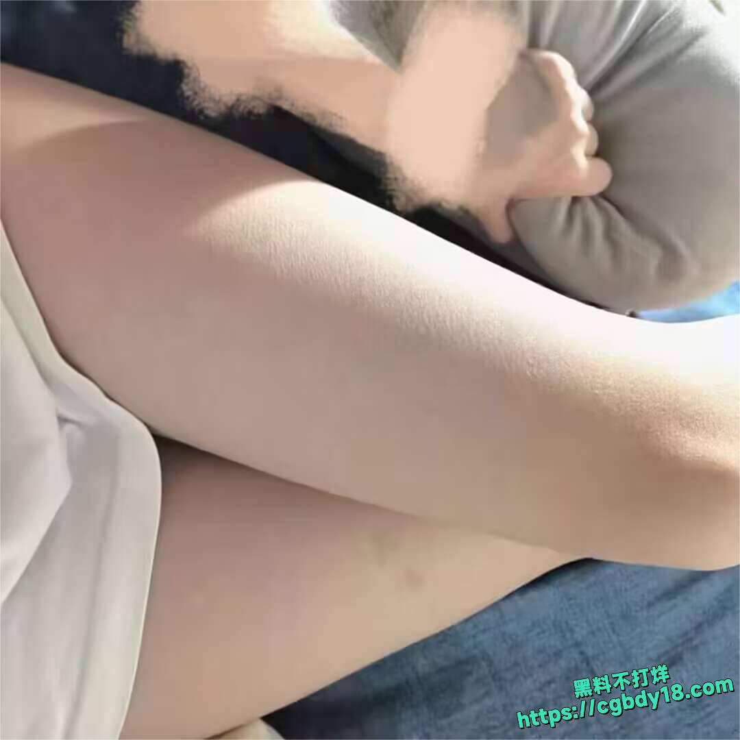 重庆财经学院李佳怡2