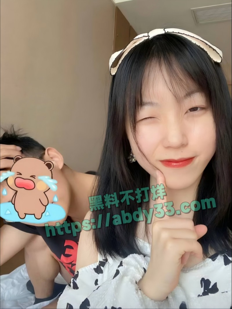 小红书女员工梁凰荣97