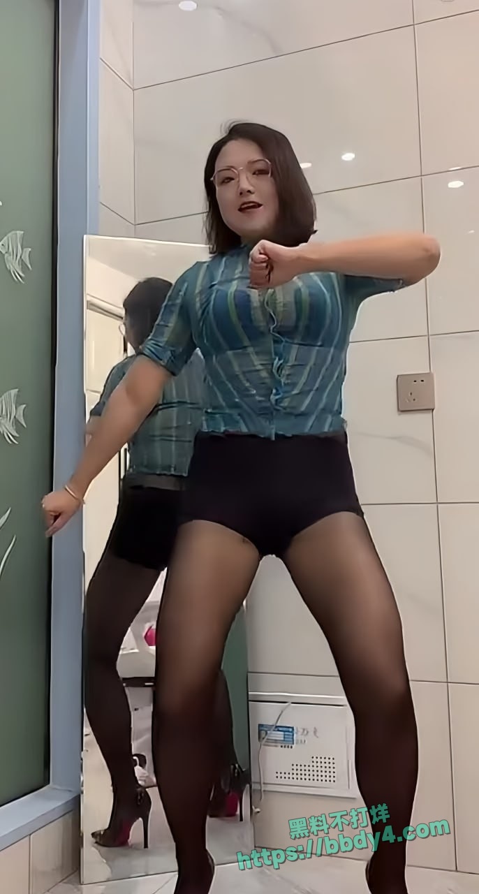 快手极品熟女少妇敏姨媚05