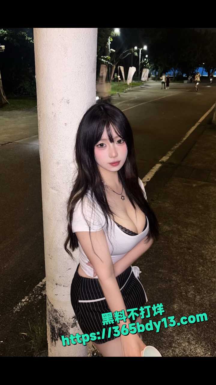 金主看后受不了直接把女主约出来做爱 12