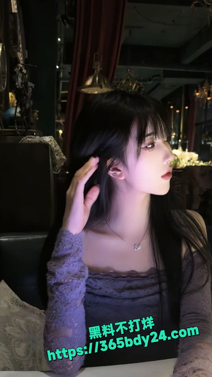 刘梦如皮衣榨精私拍 8