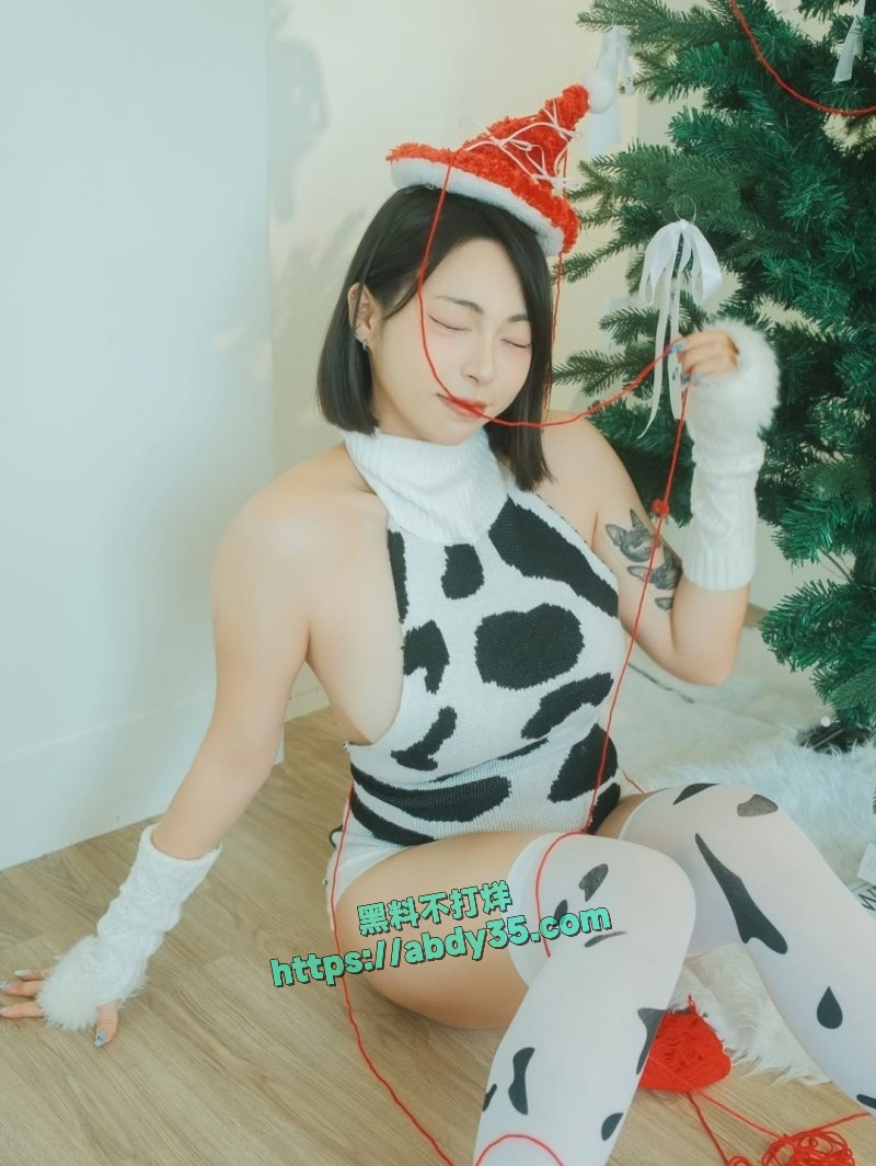高颜值短发巨乳模特儿25