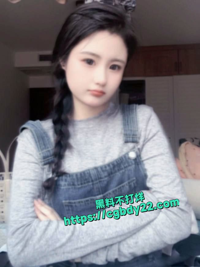 青岛美女被渣男网络招聘模特套路脱光光4