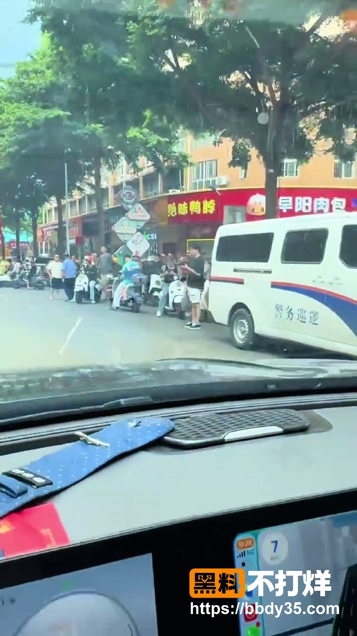 南宁跳楼5