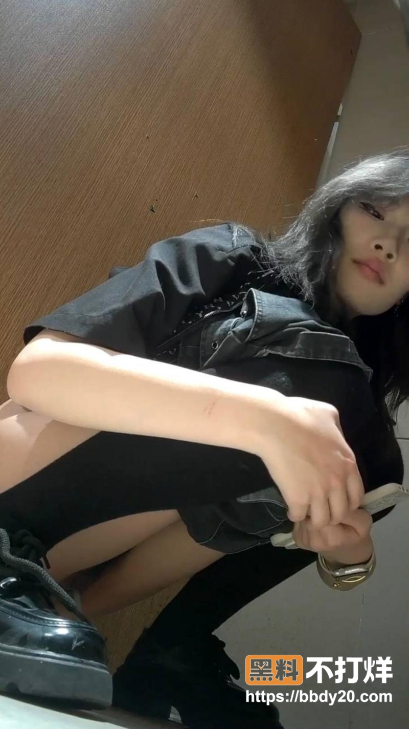 厕拍合集 10