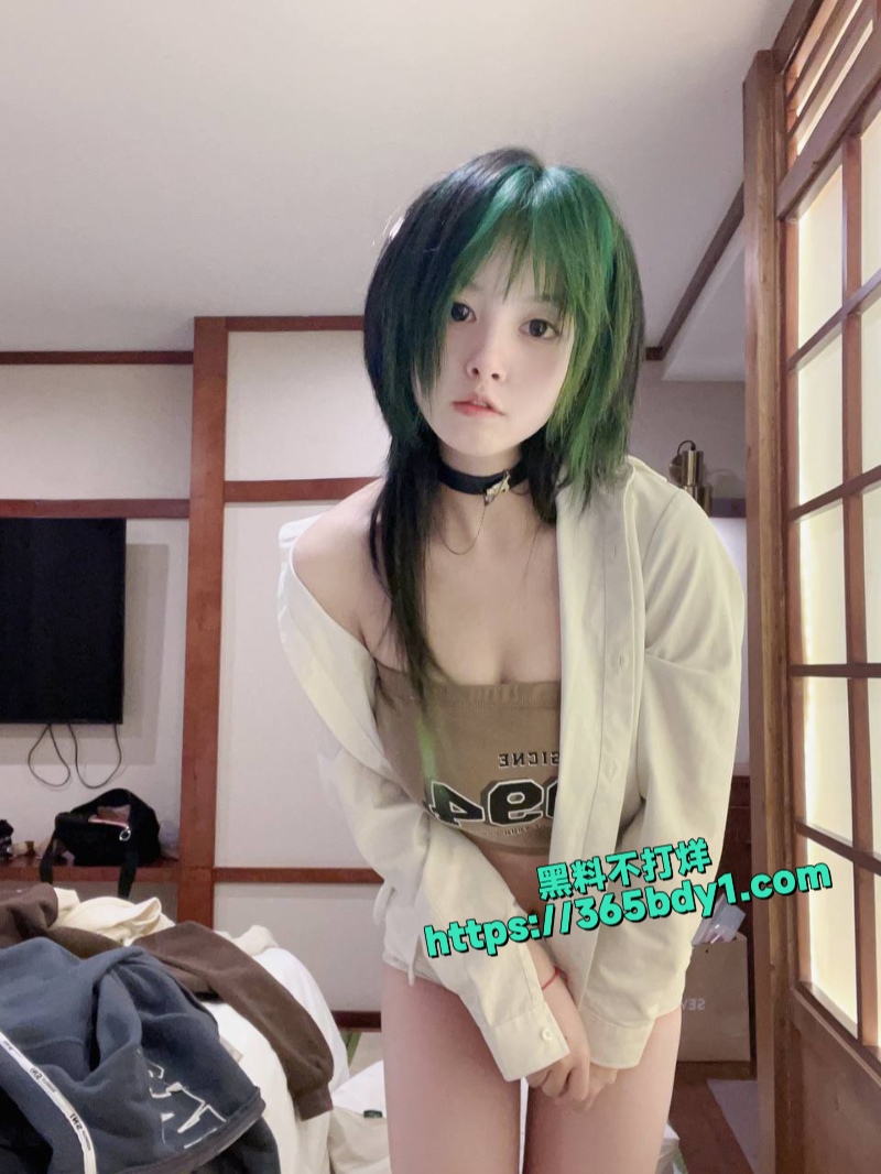 推特极品美女福利姬乔乔3