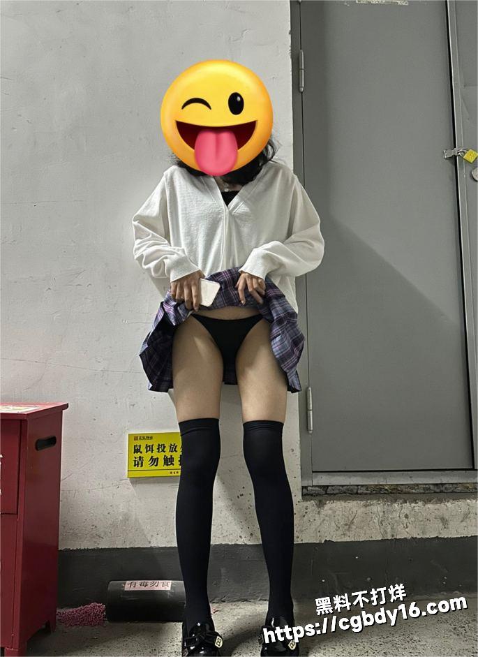 电科大中山学院曾嘉仪1