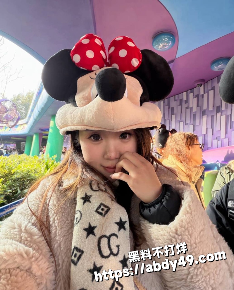 昔日好闺蜜上演反目撕逼大戏 24
