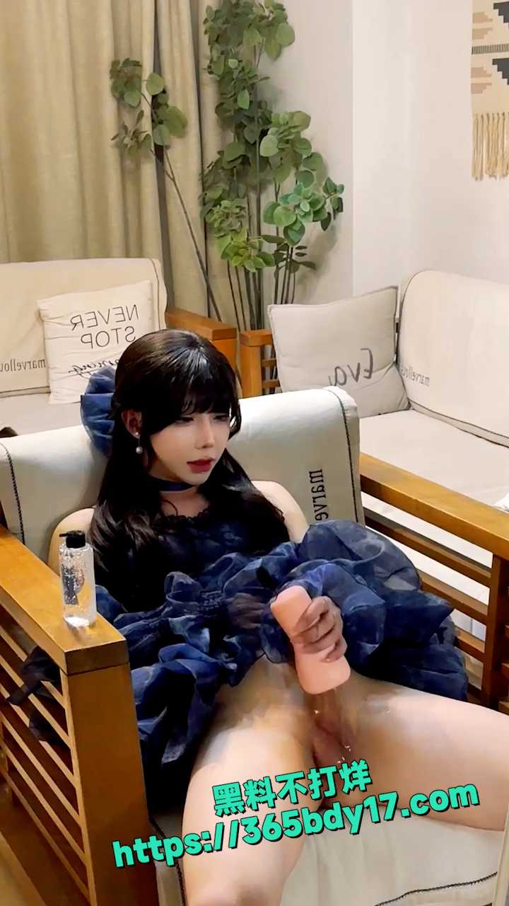 小夜泪长得是越来越漂亮了 6