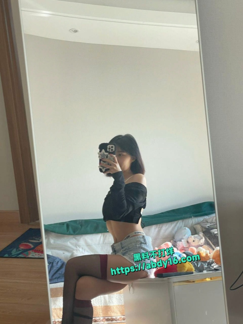 山东极品少女西西私拍流出 1