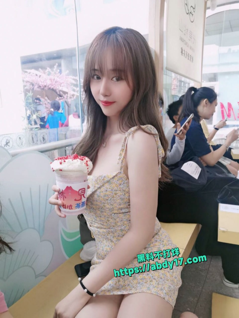 广东学生妹吴柳欣酒店做爱视频流出 1