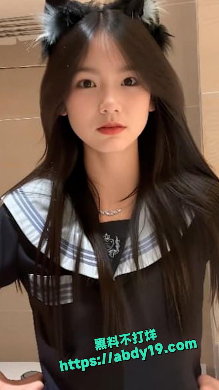抖音百万粉甜系少女网红小新 8