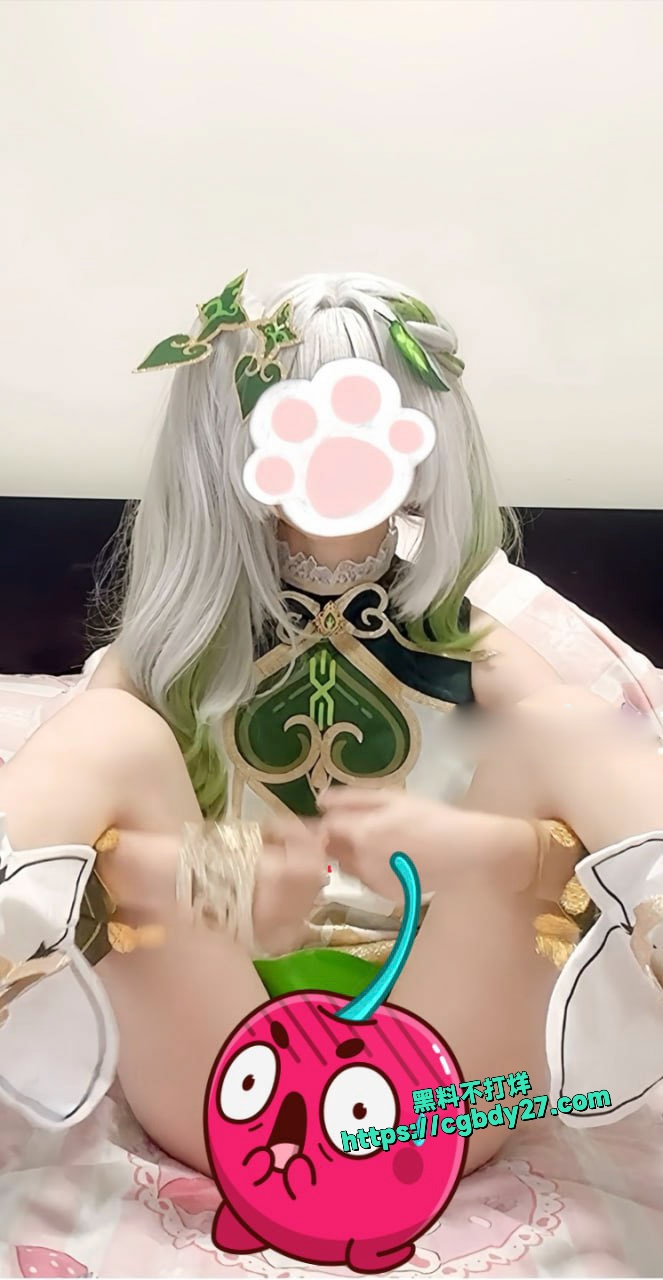 顶级双马尾Cos萝莉美女小X犬大尺度自慰视频福利合集6