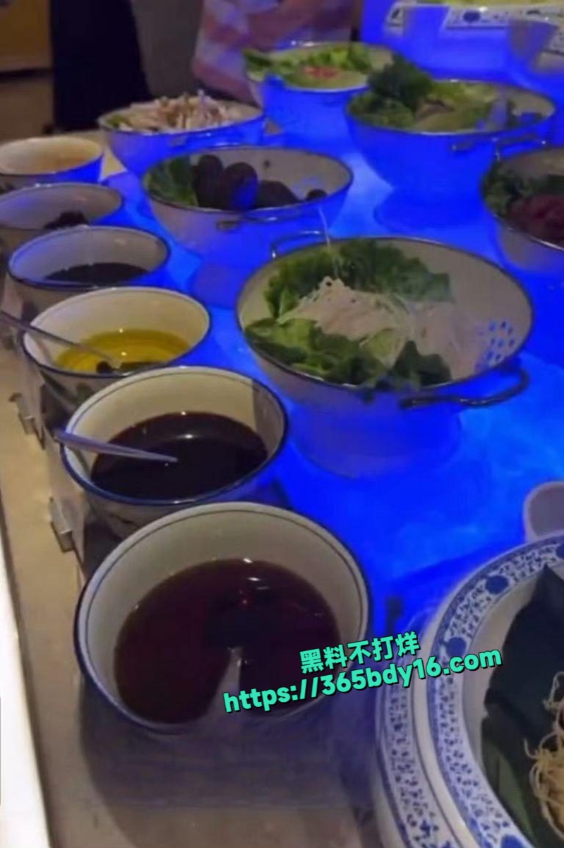 美国网球选手汤森德公开侮辱中国菜5