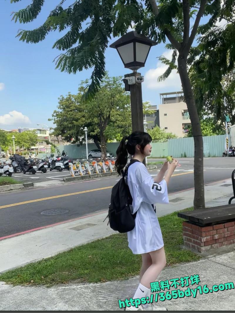 台湾小妹嗲声私拍流出 4.