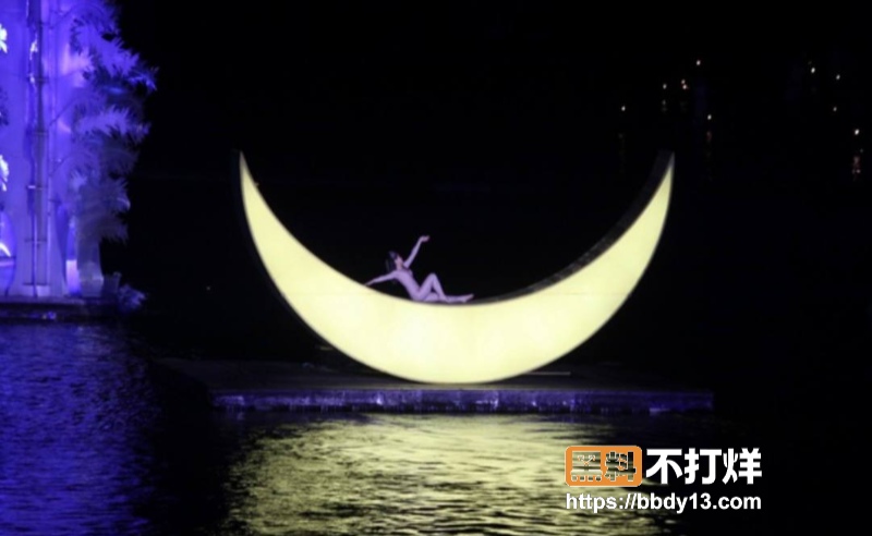 广西印象刘三姐演出全裸10