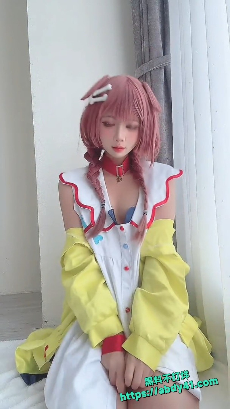 高颜值cos女神PoppaChan 戌神沁音 1