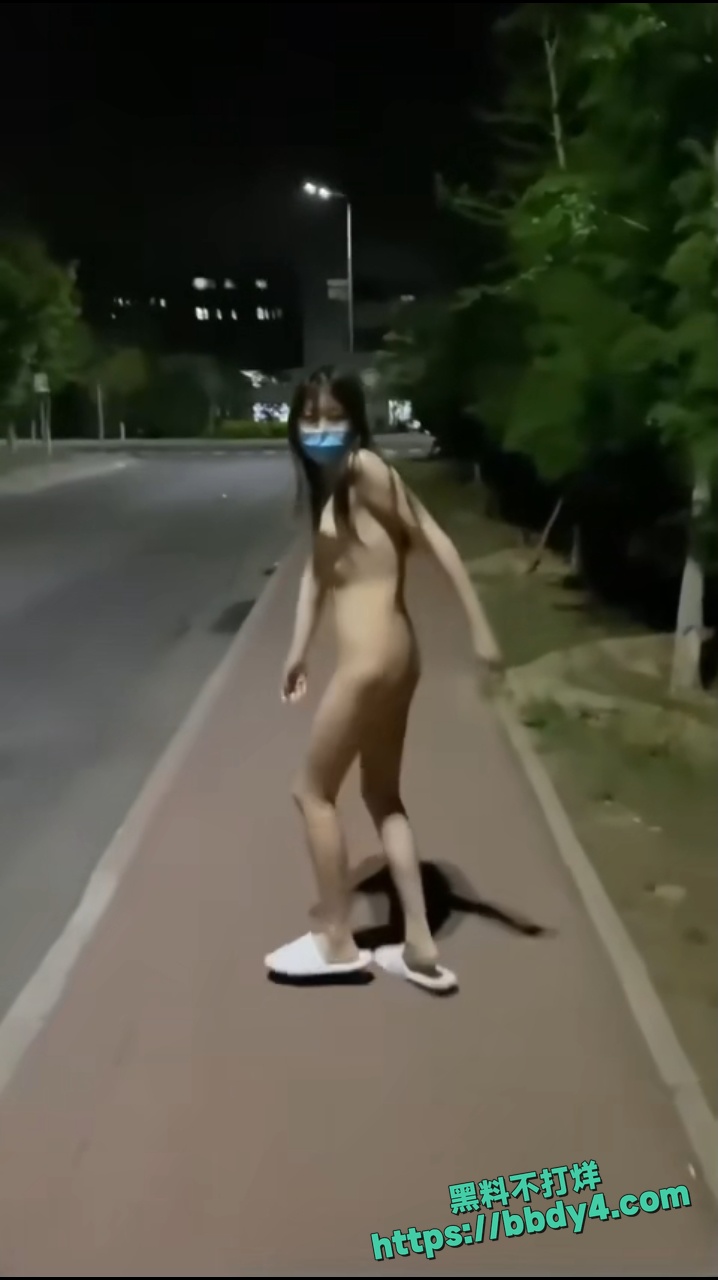 淫水狂喷浪叫求操1