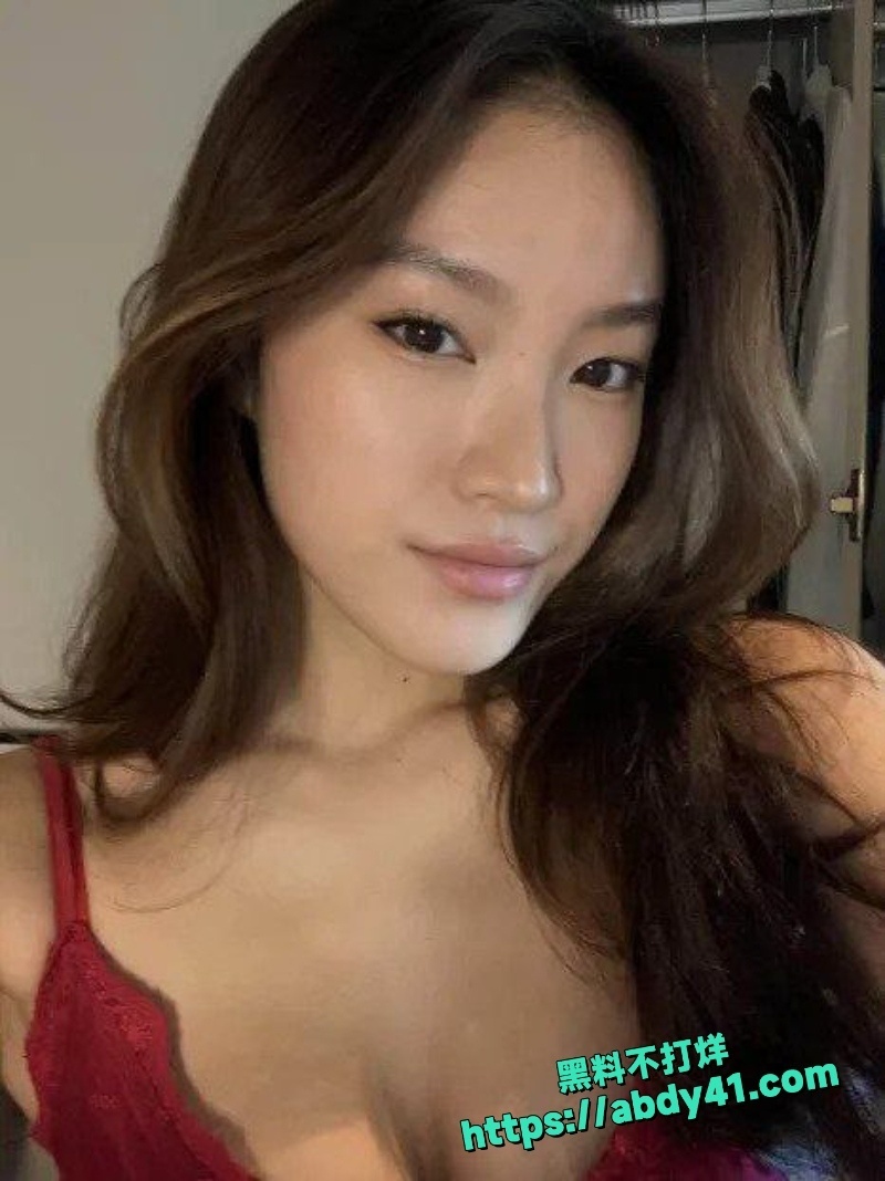 李瑜甜口交做爱超配合7