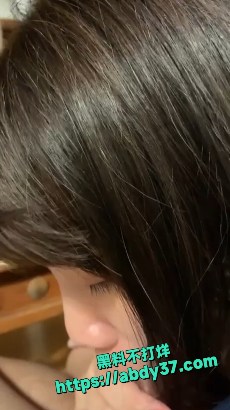 超漂亮巨乳短发 18