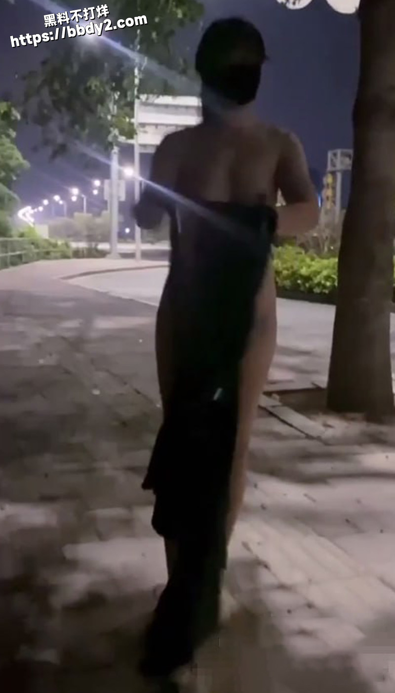 人气很高的露出大神.jpg3