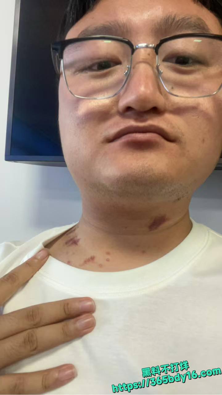 建筑大学左一飞恋老癖好曝光2.
