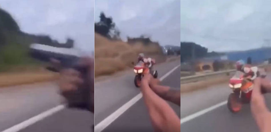 后座开窗狂射摩托车 一梭子子弹全打空 枪法离谱到离谱 网友直呼看呆