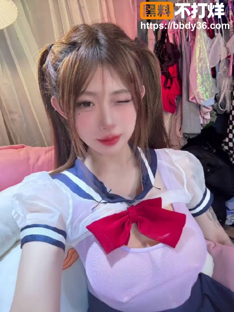 高颜值精神小妹私拍泄密6