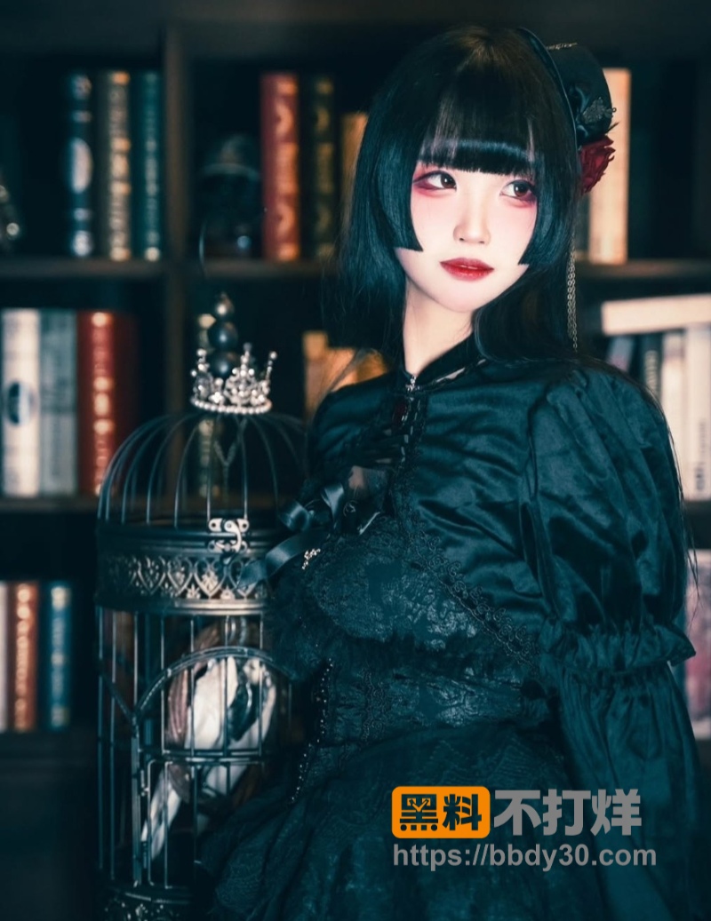 齐刘海cosplay小网红乐了14