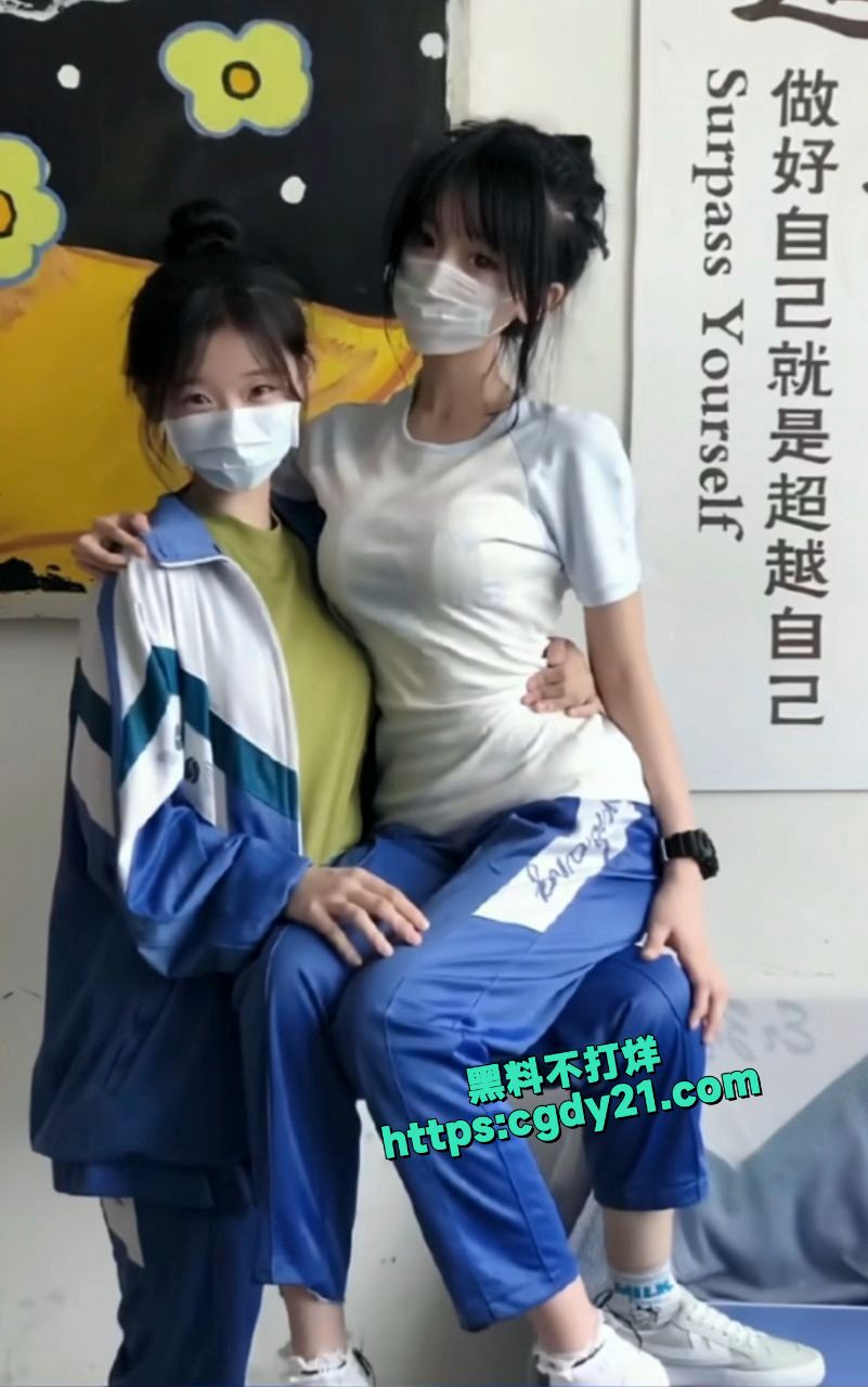 抖音萝莉福利姬 神再佑我璐酱14