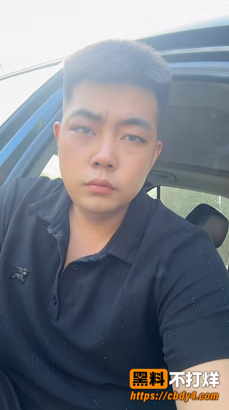 卖中堂画的小杨23